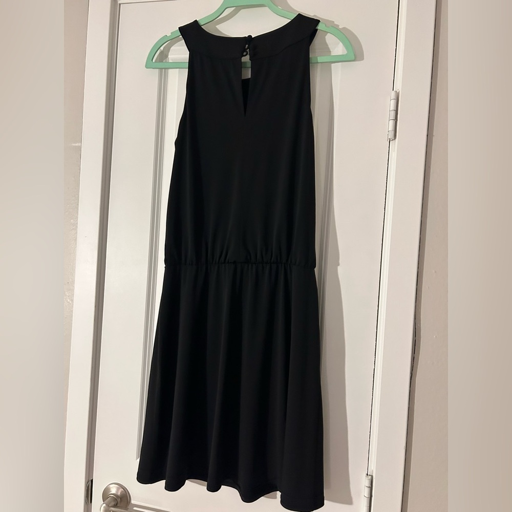 White House Black Market Blouson Sheath Dress with a Halter Neckline - Picture 7 of 7